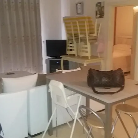 Rent, 2 Bedroom In Peaceful Area, Didim, Turkey