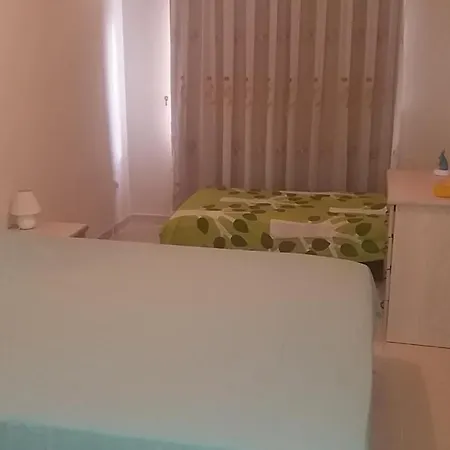 Rent, 2 Bedroom In Peaceful Area, Didim, Turkey Apartment Didim