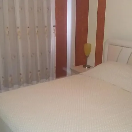 Rent, 2 Bedroom In Peaceful Area, Didim, Turkey Apartment *